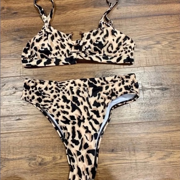 Leopard print high waisted bikini size small - Picture 2 of 3